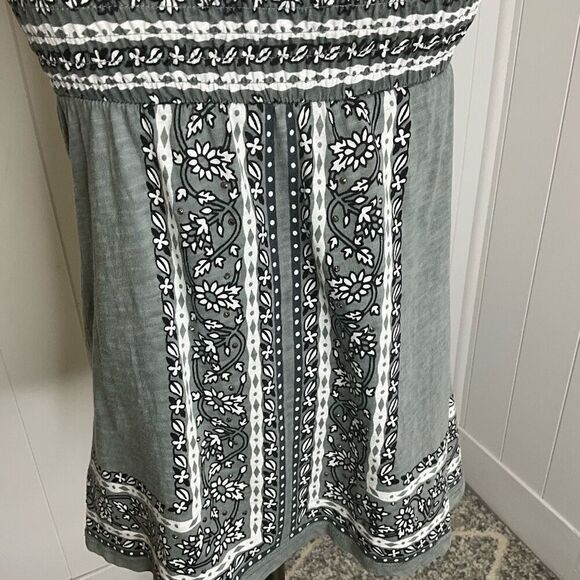 INC Gray Patterned Women's Top - Picture 4 of 13